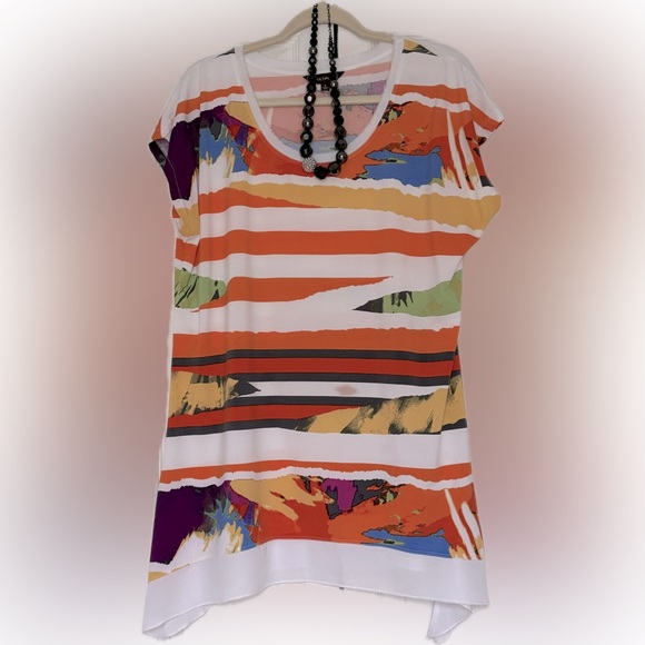 Gorgeous Multiples top! - Picture 2 of 13